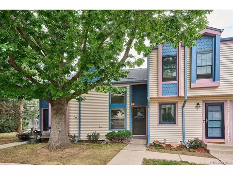 15999 E Alaska Pl #B, Aurora, CO 80017