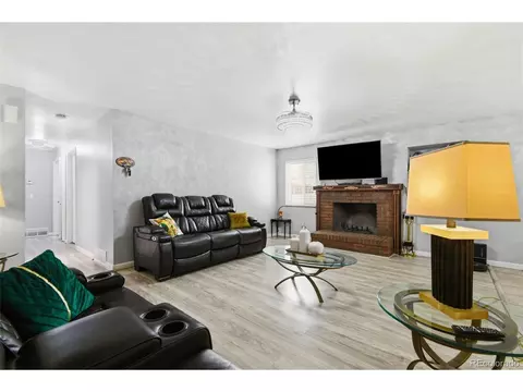 Living - 14938 E Florida Ave, Aurora, CO 80012 photo 5 of 8
