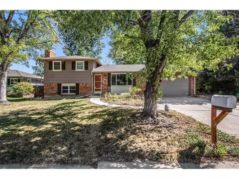 3048 S Akron Ct, Denver, CO 80231