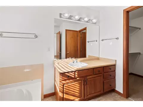 Bath - 31505 E 166th Ave, Hudson, CO 80642 photo 3 of 3