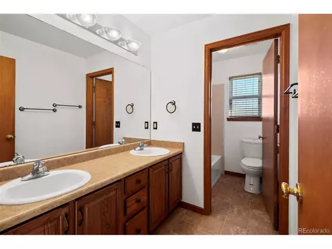 Bath - 31505 E 166th Ave, Hudson, CO 80642 photo 1 of 3