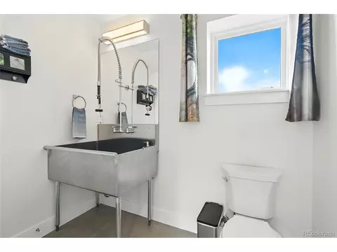 Bath - 2530 28th St #118, Boulder, CO 80301 photo 2 of 2