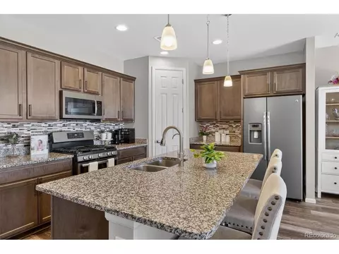 22350 E Mansfield Pl, Aurora, CO 80018 photo 3