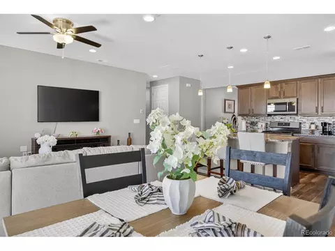 22350 E Mansfield Pl, Aurora, CO 80018 photo 9