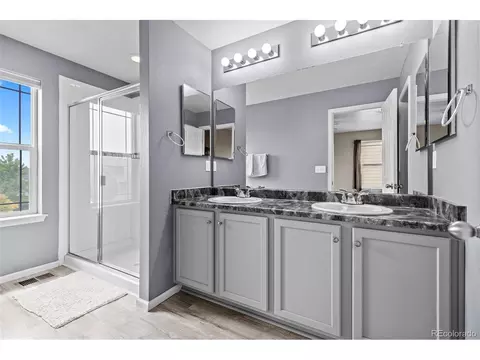 Bath - 25585 E Maple Pl, Aurora, CO 80018 photo 1 of 4