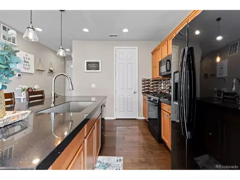 Kitchen - 25585 E Maple Pl, Aurora, CO 80018 photo 1 of 4