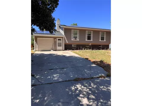 1579 S Salida Way, Aurora, CO 80017