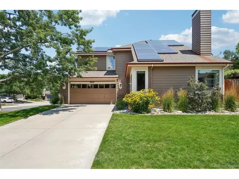 9020 W Arizona Dr, Lakewood, CO 80232