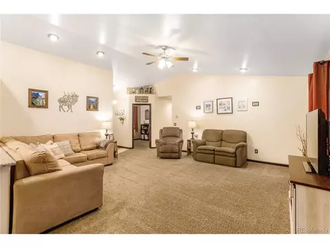 603 Kenosha Ct, Windsor, CO 80550 photo 2