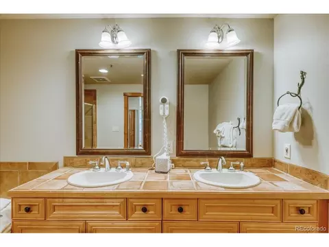 Bath - 224 Trailhead Dr #3078, Dillon, CO 80435 photo 1 of 5