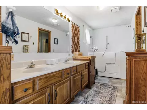 550 S Split Rock Rd, Bennett, CO 80102 photo 15