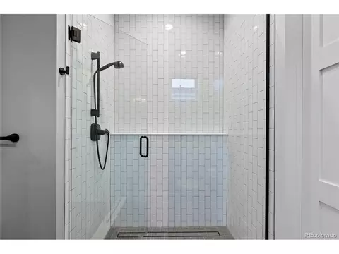 Bath - 8298 W 66th Dr, Arvada, CO 80004 photo 2 of 4