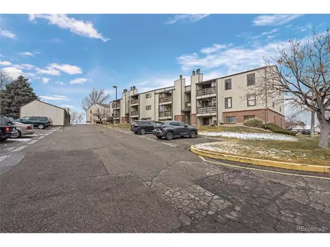 459 Wright St #302, Lakewood, CO 80228