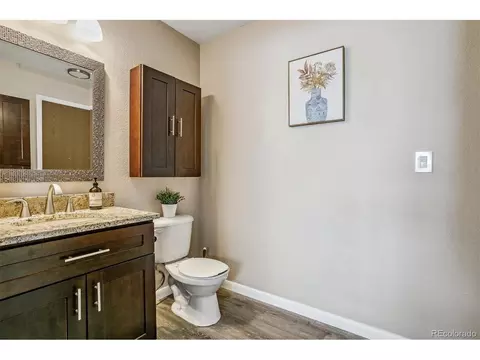 5212 E Thrill Pl, Denver, CO 80207 photo 12