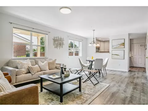 5212 E Thrill Pl, Denver, CO 80207 photo 3