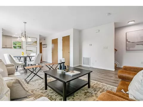 5212 E Thrill Pl, Denver, CO 80207 photo 5
