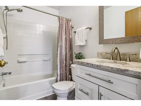 5212 E Thrill Pl, Denver, CO 80207 photo 17
