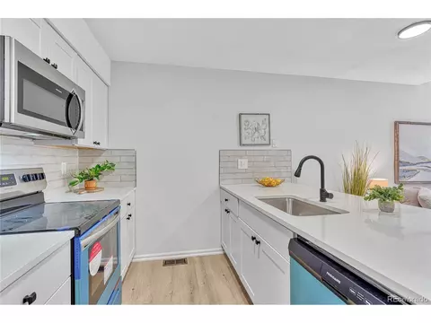 14251 E Dickinson Dr # E, Aurora, CO 80014 photo 8