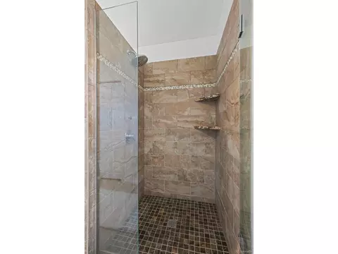 Bath - 1620 Oak Ave, Boulder, CO 80304 photo 4 of 6