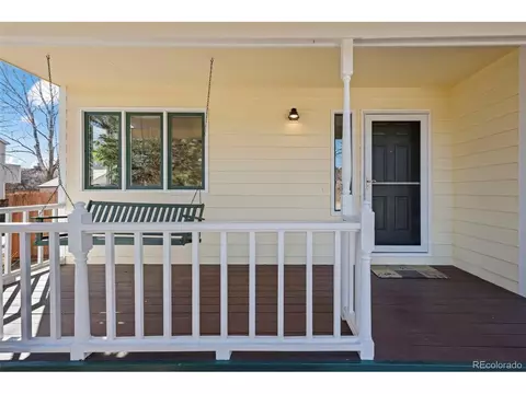 Exterior - 1620 Oak Ave, Boulder, CO 80304 photo 3 of 9