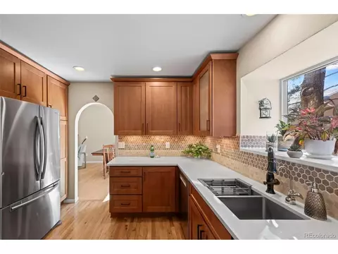 Kitchen - 1620 Oak Ave, Boulder, CO 80304 photo 5 of 8