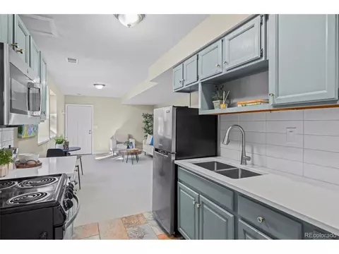 Kitchen - 1620 Oak Ave, Boulder, CO 80304 photo 8 of 8