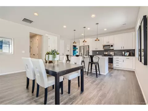 24221 E 40th Ave, Aurora, CO 80019 photo 3