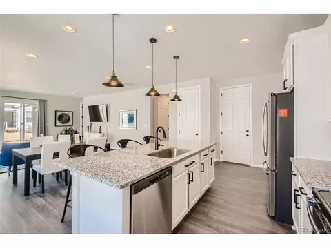 24221 E 40th Ave, Aurora, CO 80019 photo 5