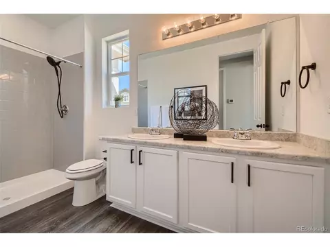 24221 E 40th Ave, Aurora, CO 80019 photo 8