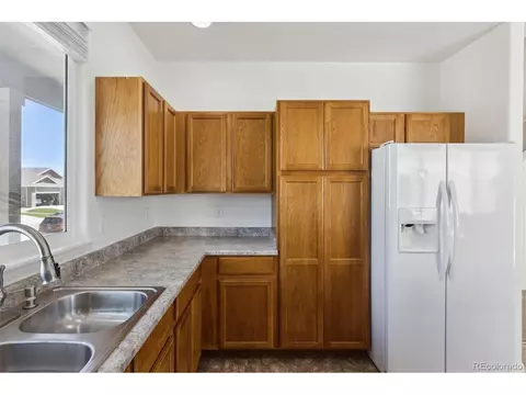 Kitchen - 719 Elk Mountain Dr, Windsor, CO 80550 photo 5 of 6