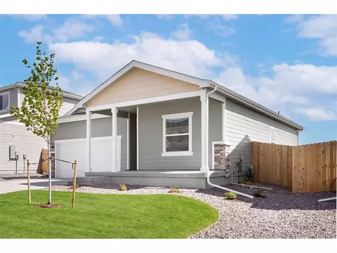 48265 Shetland Dr, Bennett, CO 80102 photo 2