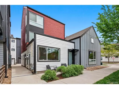 1052 Depew St, Lakewood, CO 80214