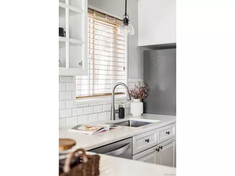 7220 Alan Dr, Denver, CO 80221 photo 10