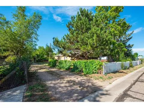 1408 Pleasant Acres Dr, Evans, CO 80620
