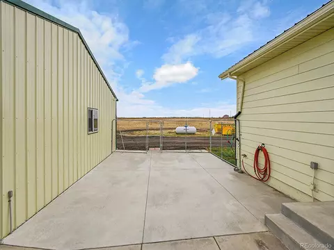 10660 Schumaker Rd, Bennett, CO 80102 photo 36