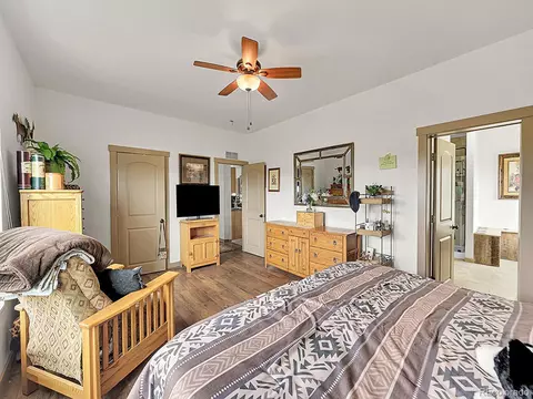 10660 Schumaker Rd, Bennett, CO 80102 photo 9