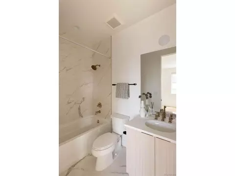 Bath - 9968 E 63rd Dr, Denver, CO 80238 photo 10 of 11