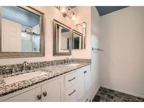 21505 E 39th Ave, Denver, CO 80249 photo 17