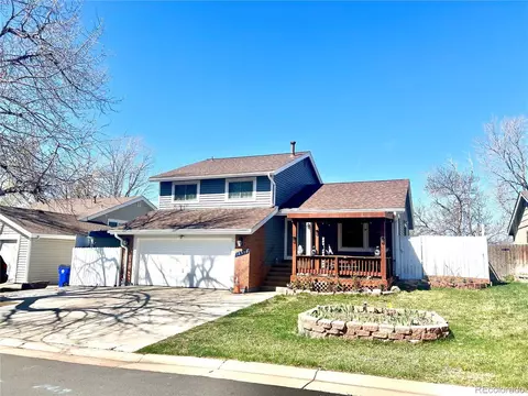 18905 E Kent Cir, Aurora, CO 80013 photo 2
