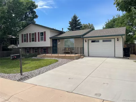 9713 Columbine Ct, Thornton, CO 80229