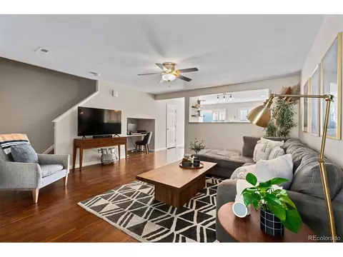 7887 S Kittredge Cir, Englewood, CO 80112