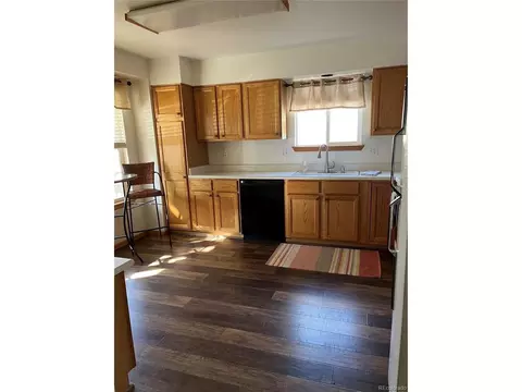 9724 W Euclid Dr, Littleton, CO 80123