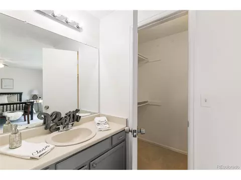 21635 E Powers Pl, Centennial, CO 80015 photo 15