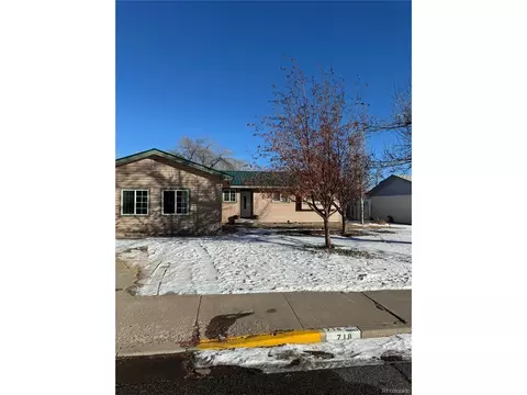 718 Murphy Dr, Alamosa, CO 81101