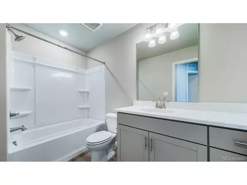 Bath - 22423 E 46th Ave, Aurora, CO 80019 photo 3 of 3