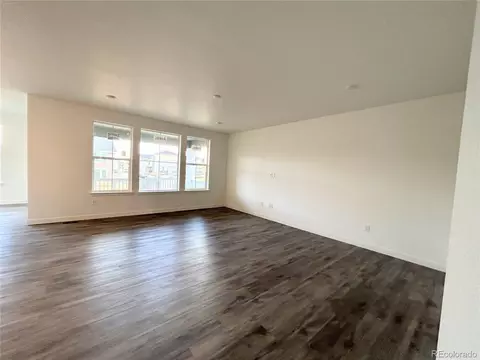 24497 E Pacific Pl, Aurora, CO 80018 photo 3