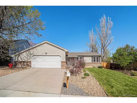 18327 E Nassau Dr, Aurora, CO 80013