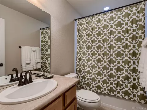 23583 Eads Dr, Aurora, CO 80016 photo 18