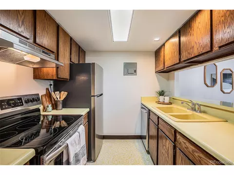 Undisclosed, Denver, CO 80209 photo 2