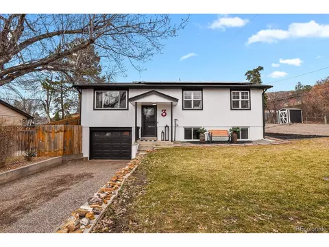 3 Circle Dr, Castle Rock, CO 80104